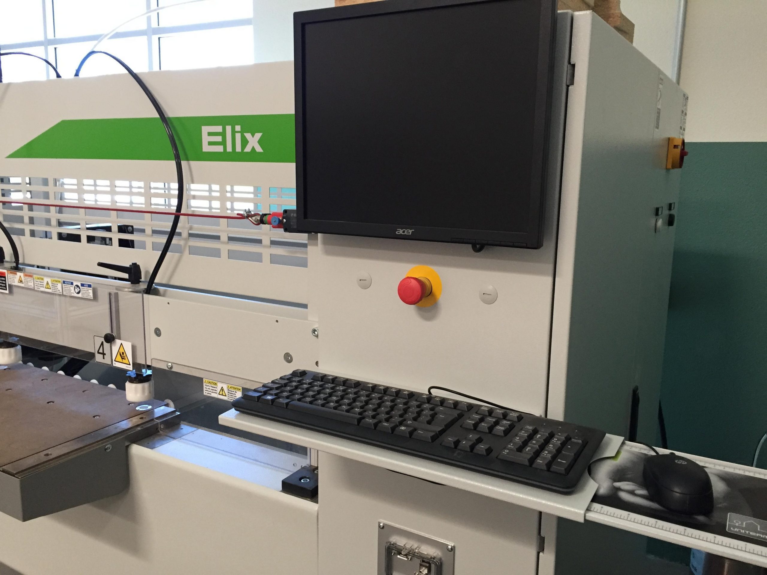 Elix machine de perçage et d'insertion de goujon - K3 - 2017 ...